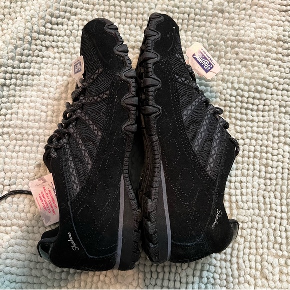 Skechers Black Relaxed Fit Sneakers - Picture 3 of 4